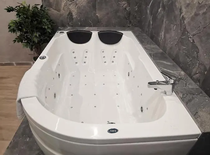 Daire Jacuzzi Main Square