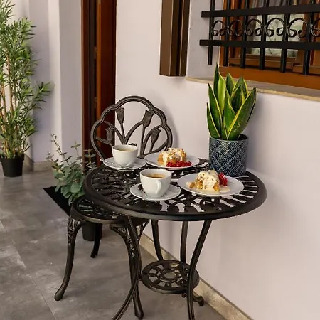 Jacuzzi Main Square *