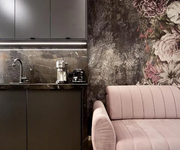 Jacuzzi Main Square 아파트