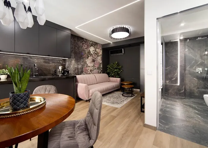 Jacuzzi Main Square Appartement *