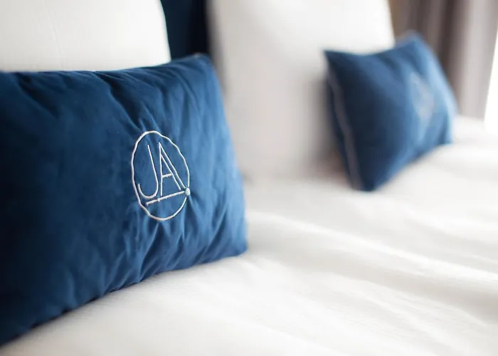 Jacuzzi Main Square Appartement