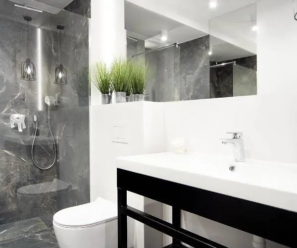 Appartement Jacuzzi Main Square