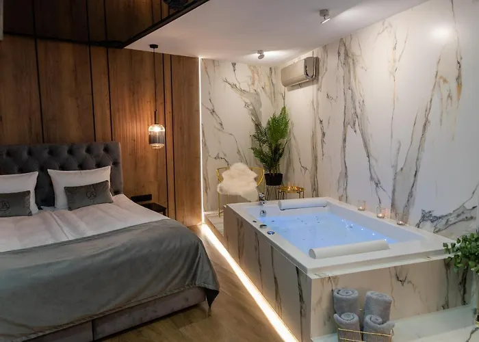 Appartement Jacuzzi Main Square