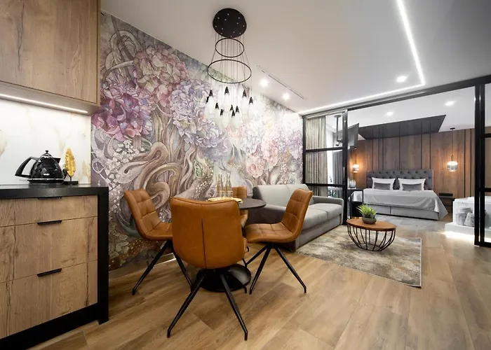 Jacuzzi Main Square Appartement *